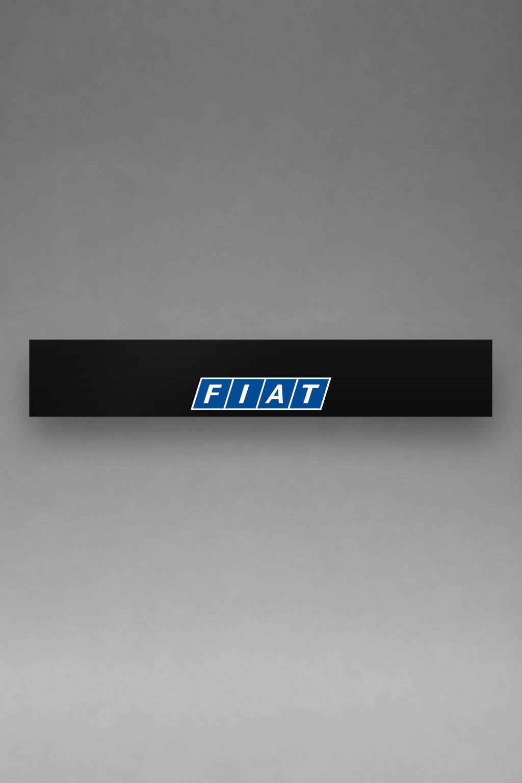 Parasol de vinilo Fiat Logo Clásico · Emblema F.I.A.T en Bloques, la tira entera de 150 x 25 cm vista de frente, de MOA-Grafics.