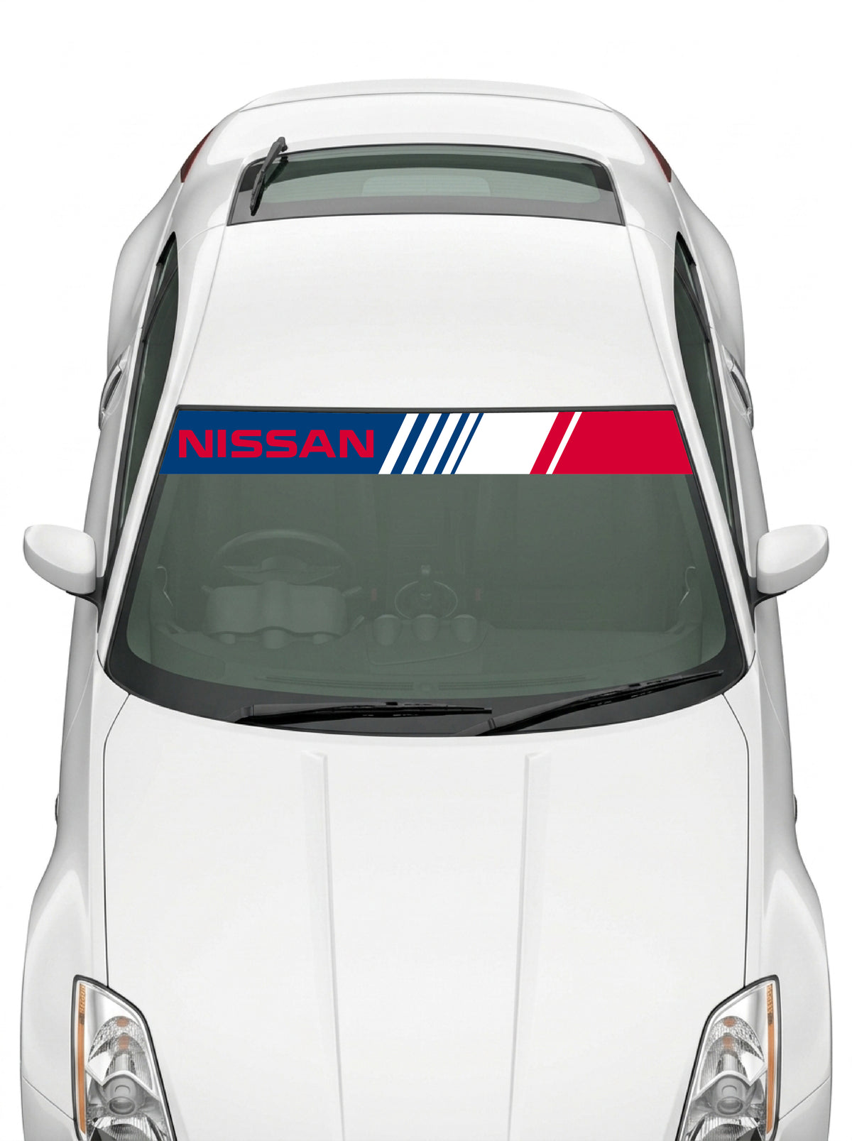 Coche con el parasol de vinilo Nissan con la librea tricolor azul, blanca y roja y el lettering NISSAN en rojo sobre el azul, instalado en el parabrisas