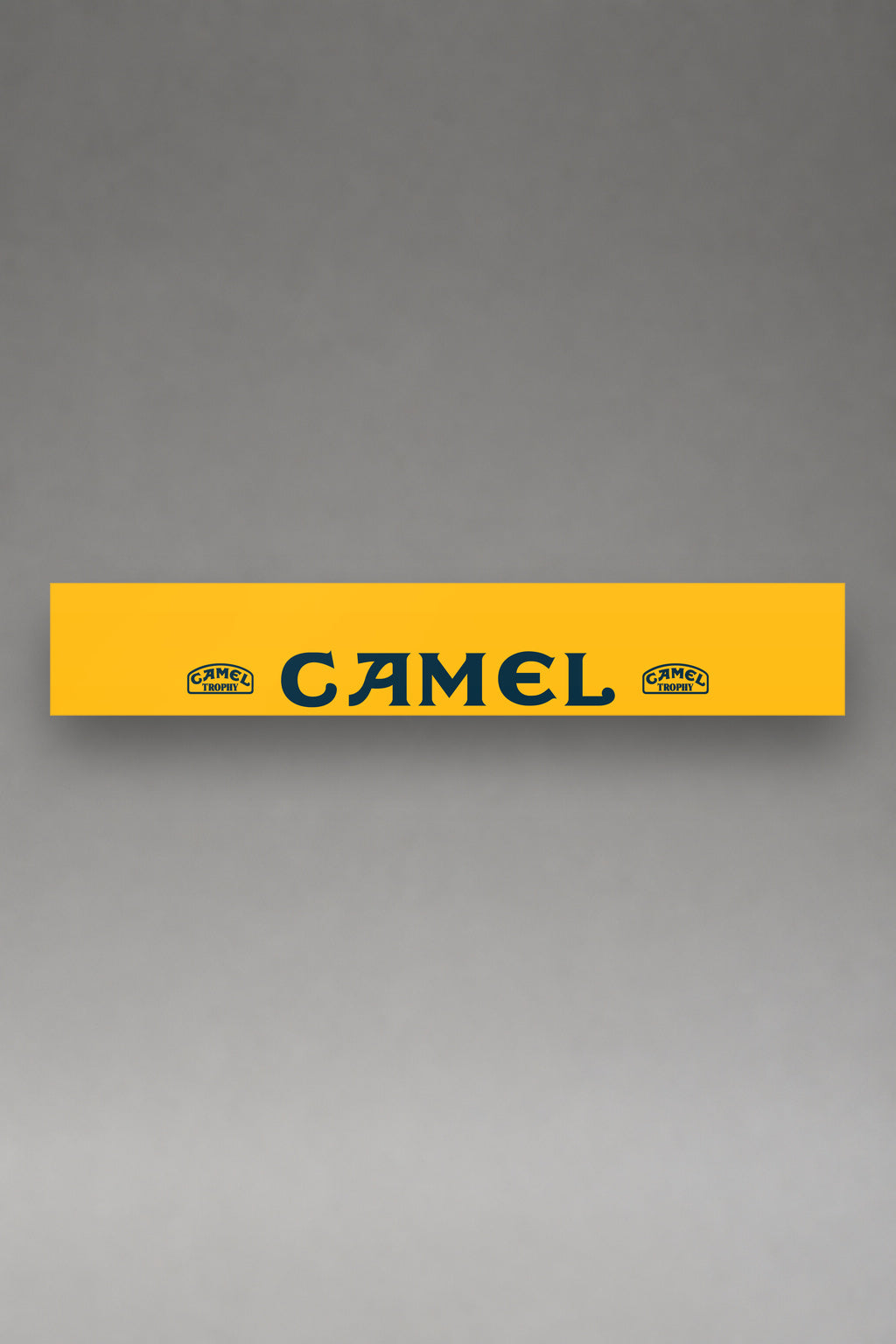Parasol de vinilo Camel · Edición Rally, la tira entera de 150 x 25 cm vista de frente, de MOA-Grafics.