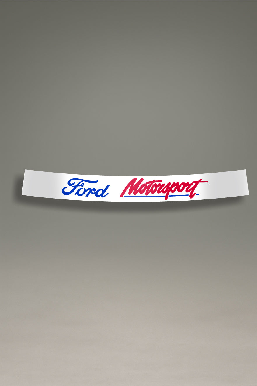 Parasol de vinilo negro con el logotipo clásico de Ford Motorsport en azul y rojo. Accesorio de MOA-Grafics para dar un toque retro de competición a tu coche y protegerlo de los rayos UV.