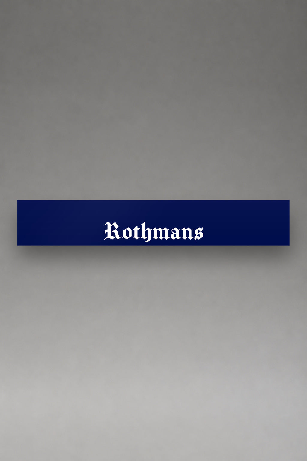 Parasol de vinilo Rothmans · Librea Azul y Blanca, la tira entera de 150 x 25 cm vista de frente, de MOA-Grafics.