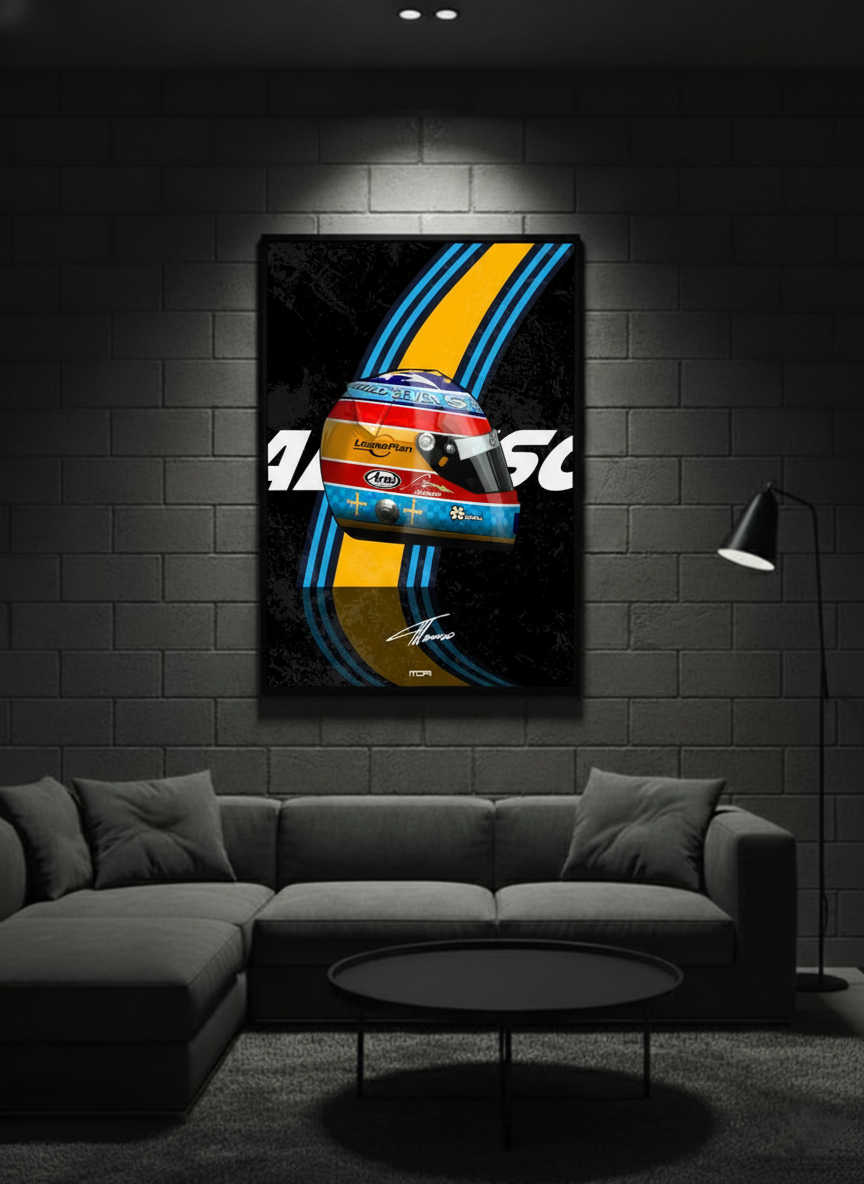 Póster enmarcado del casco de Fernando Alonso 2005 en una pared oscura, una pieza de decoración racing para garajes por MOA-Grafics.