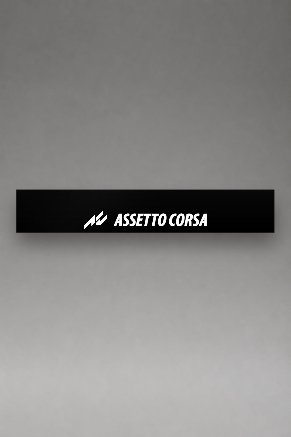 Parasol de vinilo Assetto Corsa · Sim Racing Kunos, la tira entera de 150 x 25 cm vista de frente, de MOA-Grafics.