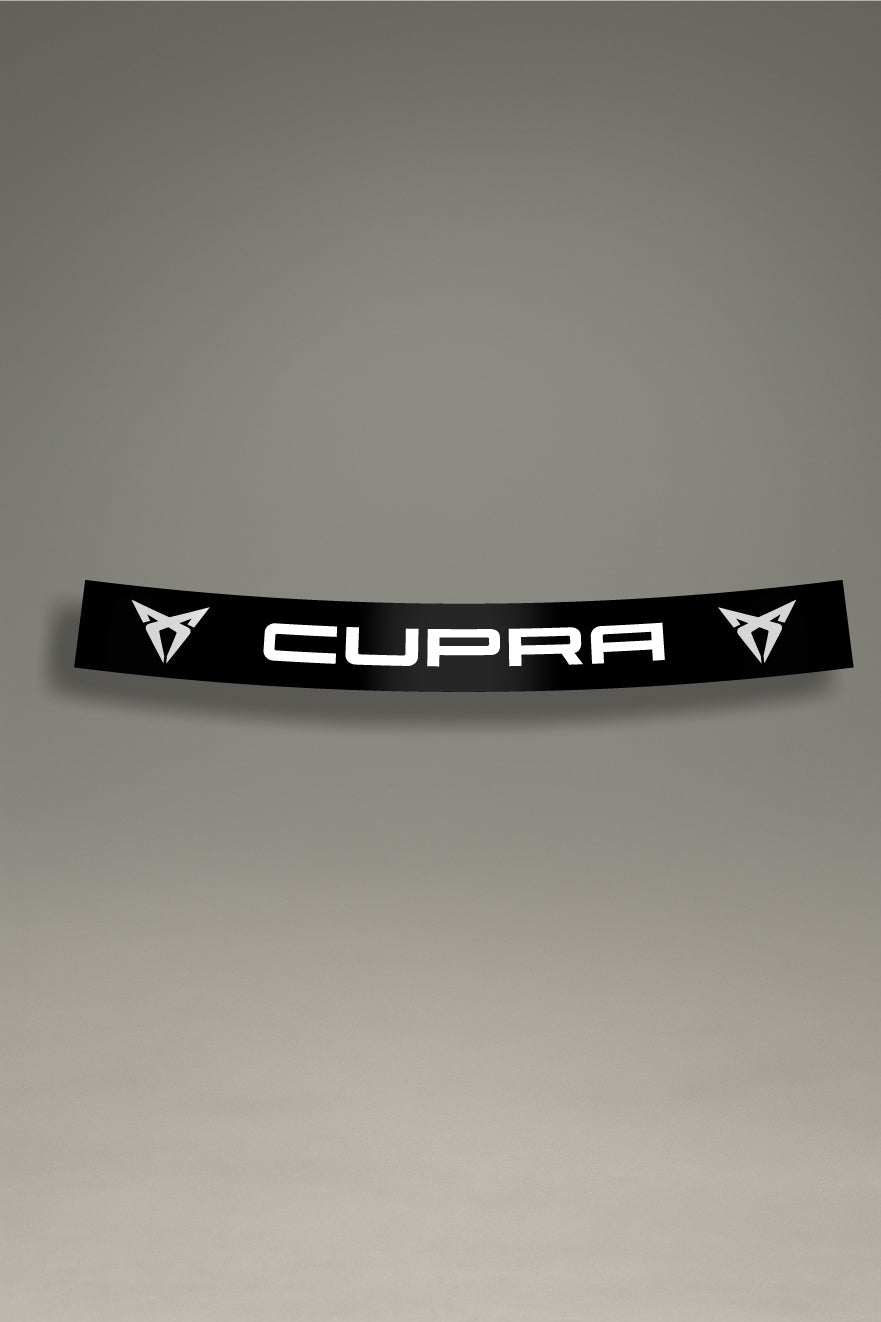 Parasol negro para parabrisas con el logo tribal de Cupra en blanco, un diseño de estilo racing para personalización de coches de MOA-Grafics.