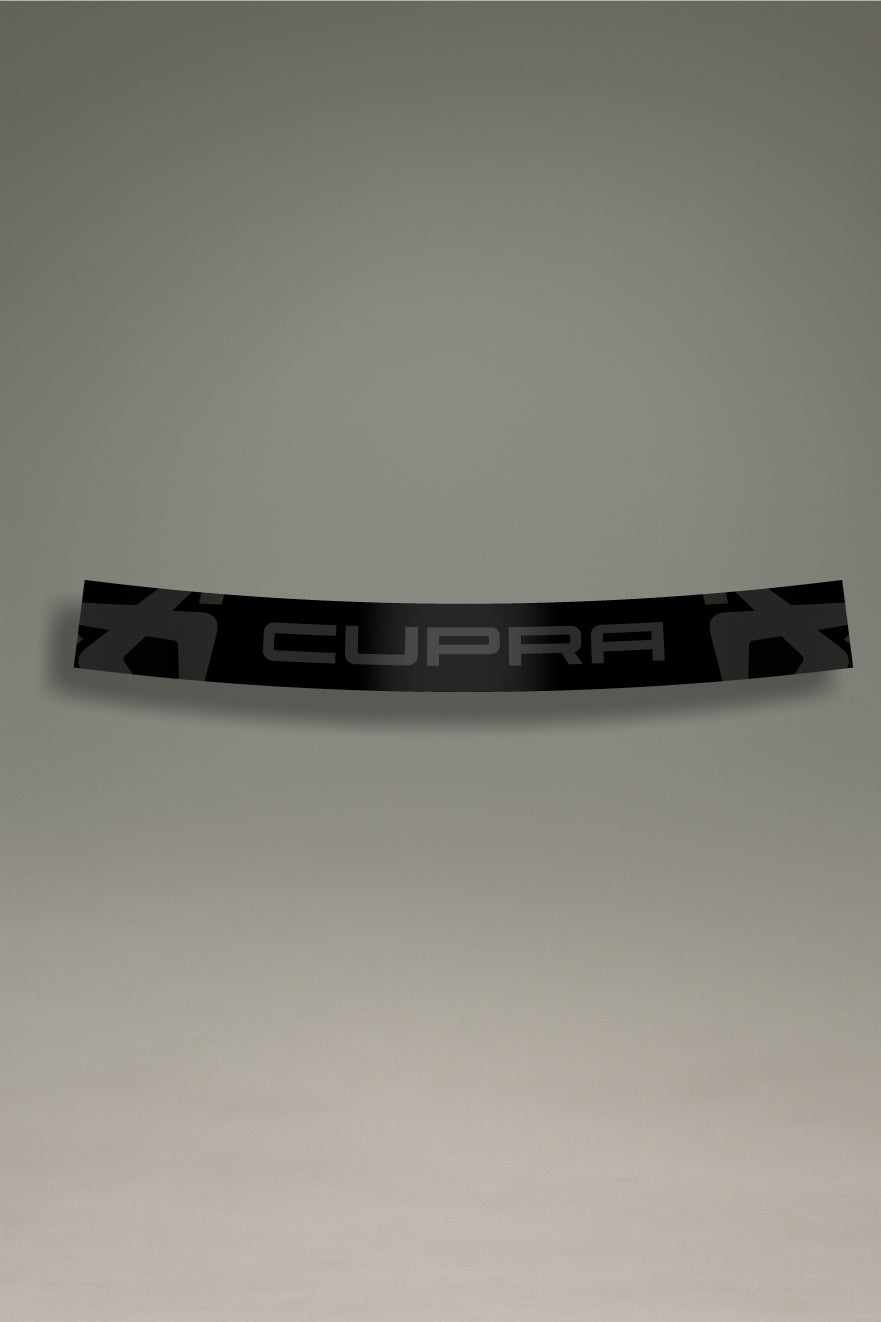 Parasol negro para parabrisas con logos de Cupra en gris, un accesorio de estilo racing para la personalización y tuning de MOA-Grafics.