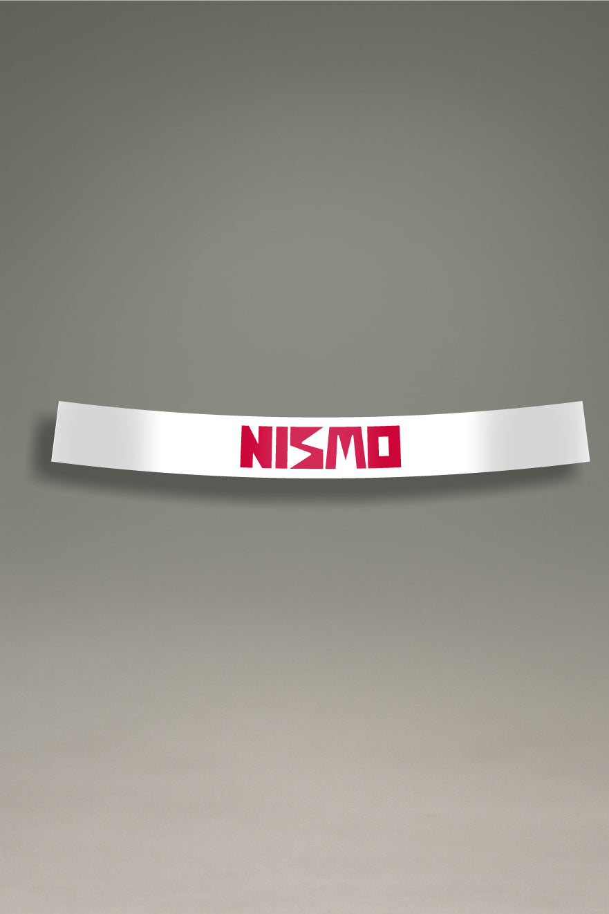 Parasol blanco para parabrisas con el logo Nismo en rojo, estilo JDM para personalización y tuning de MOA-Grafics.