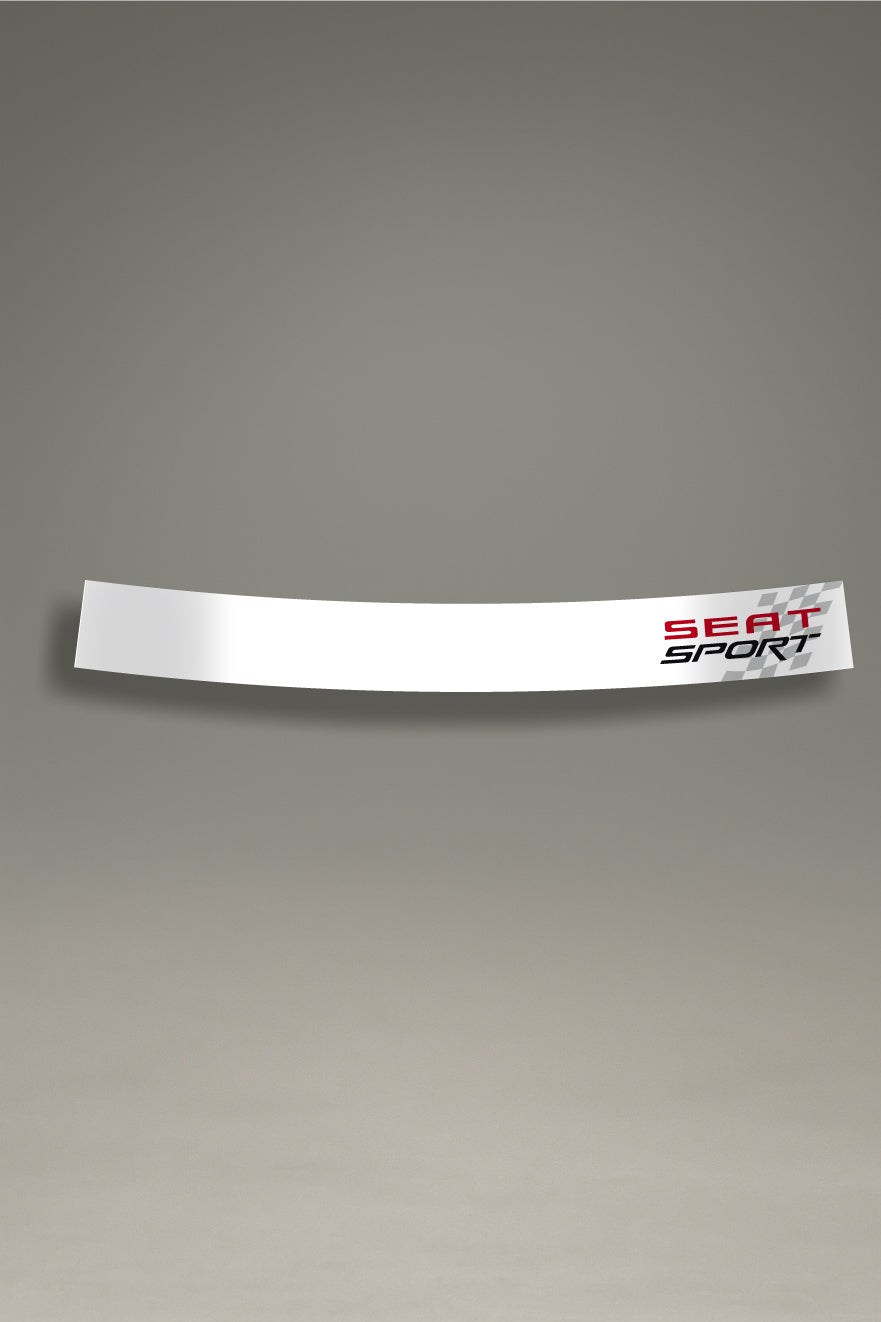 Vinilo parasol blanco para parabrisas con el logo de SEAT Sport y bandera de carreras, un diseño de estilo racing para tuning de coches de MOA-Grafics.