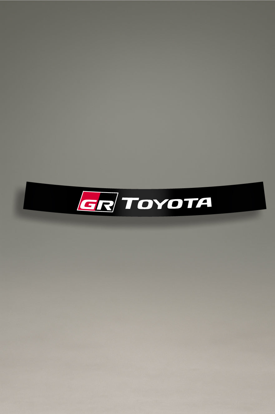 Parasol negro para parabrisas con el logo completo de Toyota Gazoo Racing, un accesorio de estilo racing para personalización de MOA-Grafics.