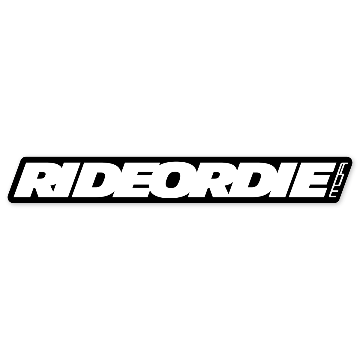 Diseño plano de una barra negra inclinada y muy alargada con el lema RIDEORDIE en cursiva blanca pesada y sin espacios entre palabras, y el rótulo MOA pequeño al final.