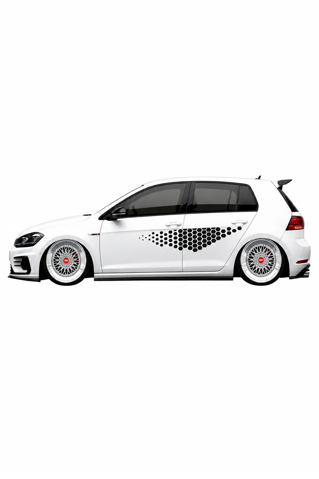 Coche con kit de vinilo de competición TCR V2 instalado. Librea geométrica agresiva con líneas de carreras, ideal para estilo Touring Car.