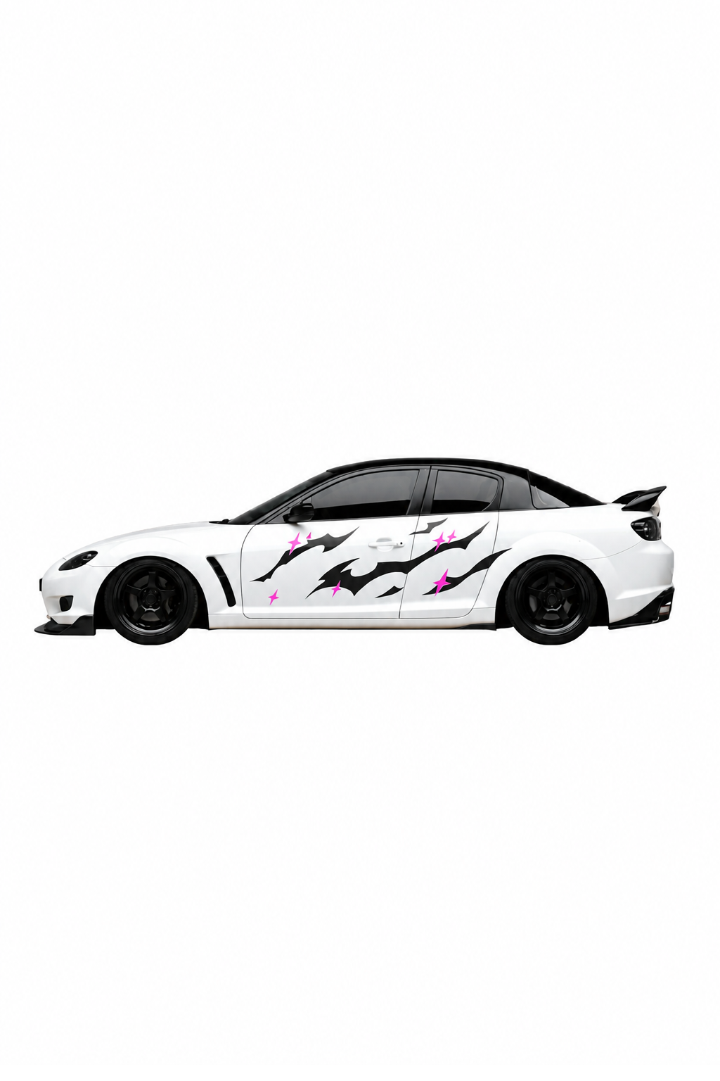 Coche con kit de vinilos Tribal Stars Mini en color negro instalado en el lateral. Personalización rápida con diseño de estrellas y motivos tribales.