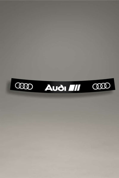  Parasol de vinilo para Audi RS en color negro y blanco con los aros de Audi y el logo de la serie RS. Accesorio esencial para el estilo JDM y la cultura tuning.
