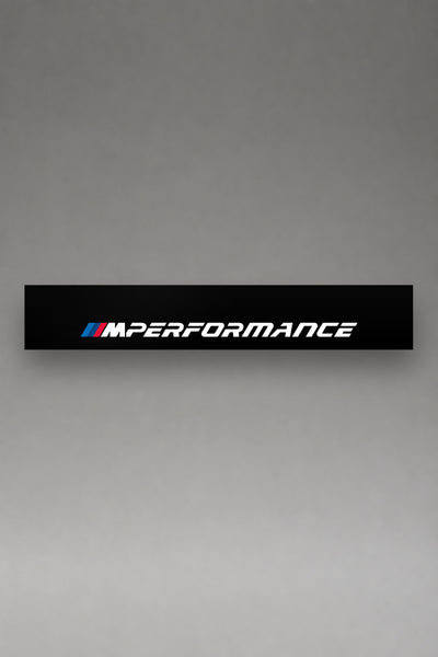 Parasol de vinilo BMW M Performance · Línea Factory Tuning, la tira entera de 150 x 25 cm vista de frente, de MOA-Grafics.