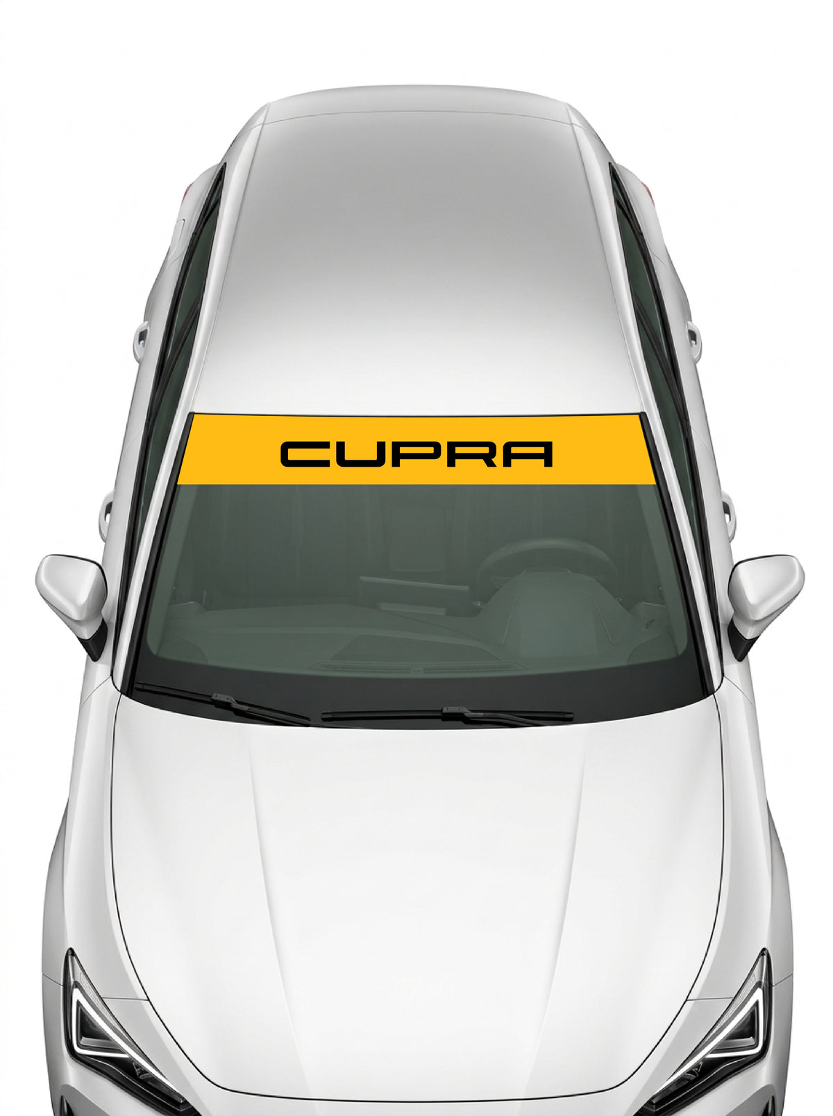 Coche con el parasol de vinilo Cupra amarillo con el lettering CUPRA en negro centrado instalado en el parabrisas