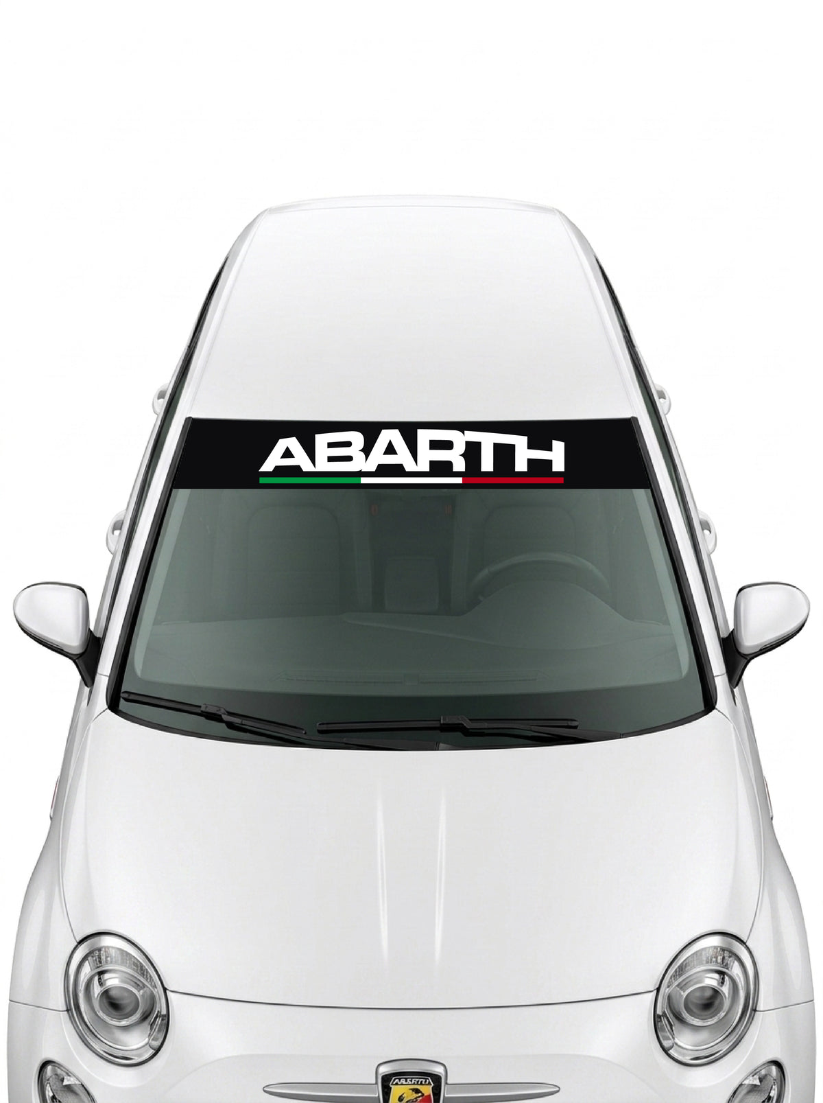 Parasol de vinilo Abarth negro con el lettering ABARTH en blanco y la bandera de Italia, instalado en el parabrisas de un Fiat 500 blanco