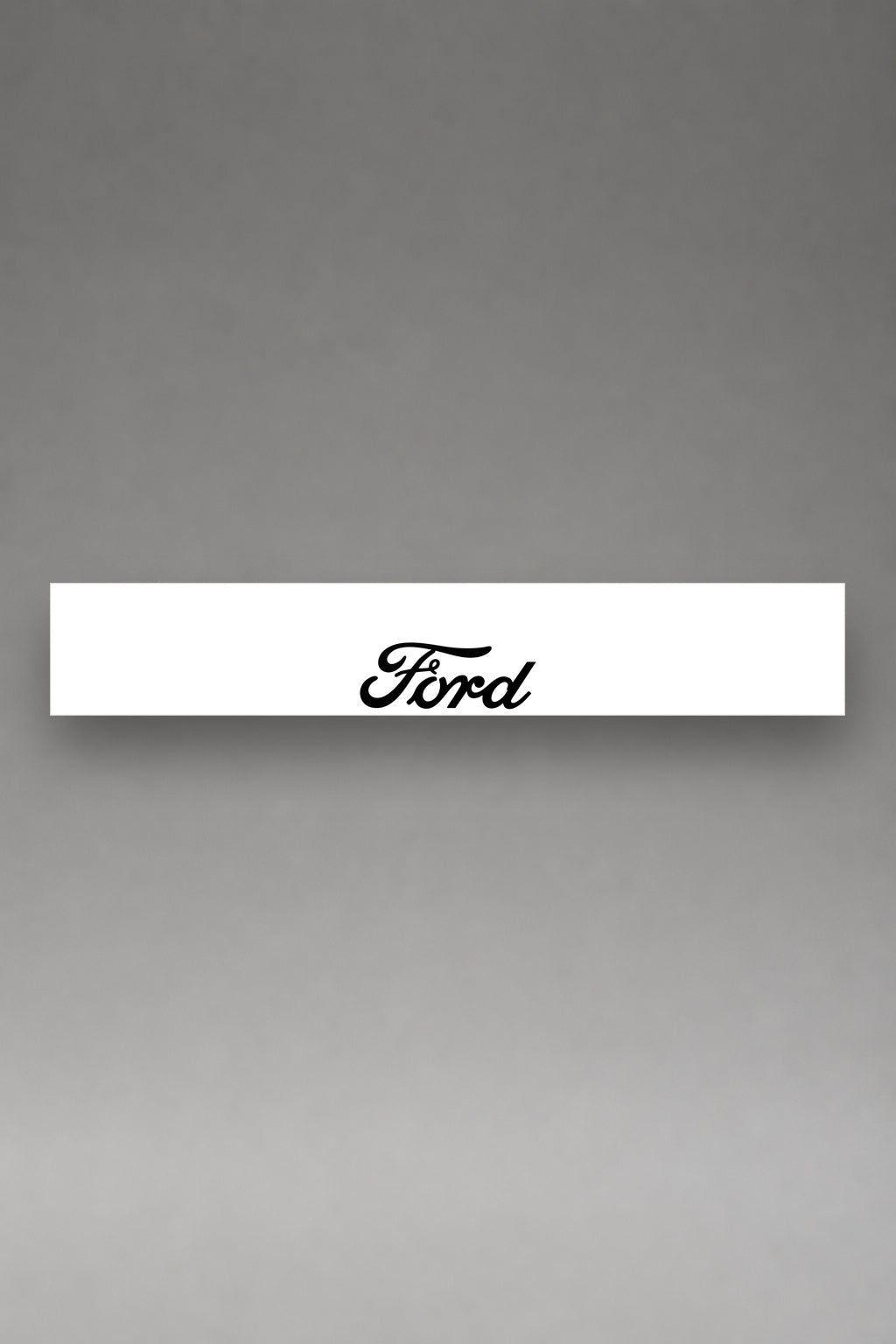 Parasol de vinilo Ford · Lettering Centrado Minimalista, la tira entera de 150 x 25 cm vista de frente, de MOA-Grafics.