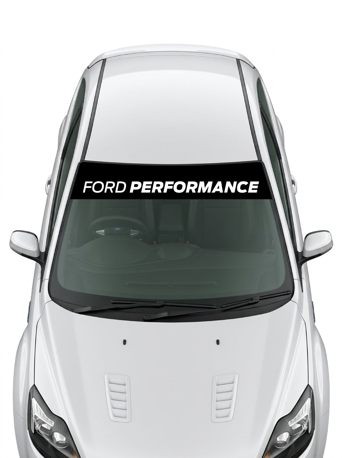 Parasol de vinilo Ford Performance negro con el lettering en blanco, instalado en el parabrisas de un Ford blanco
