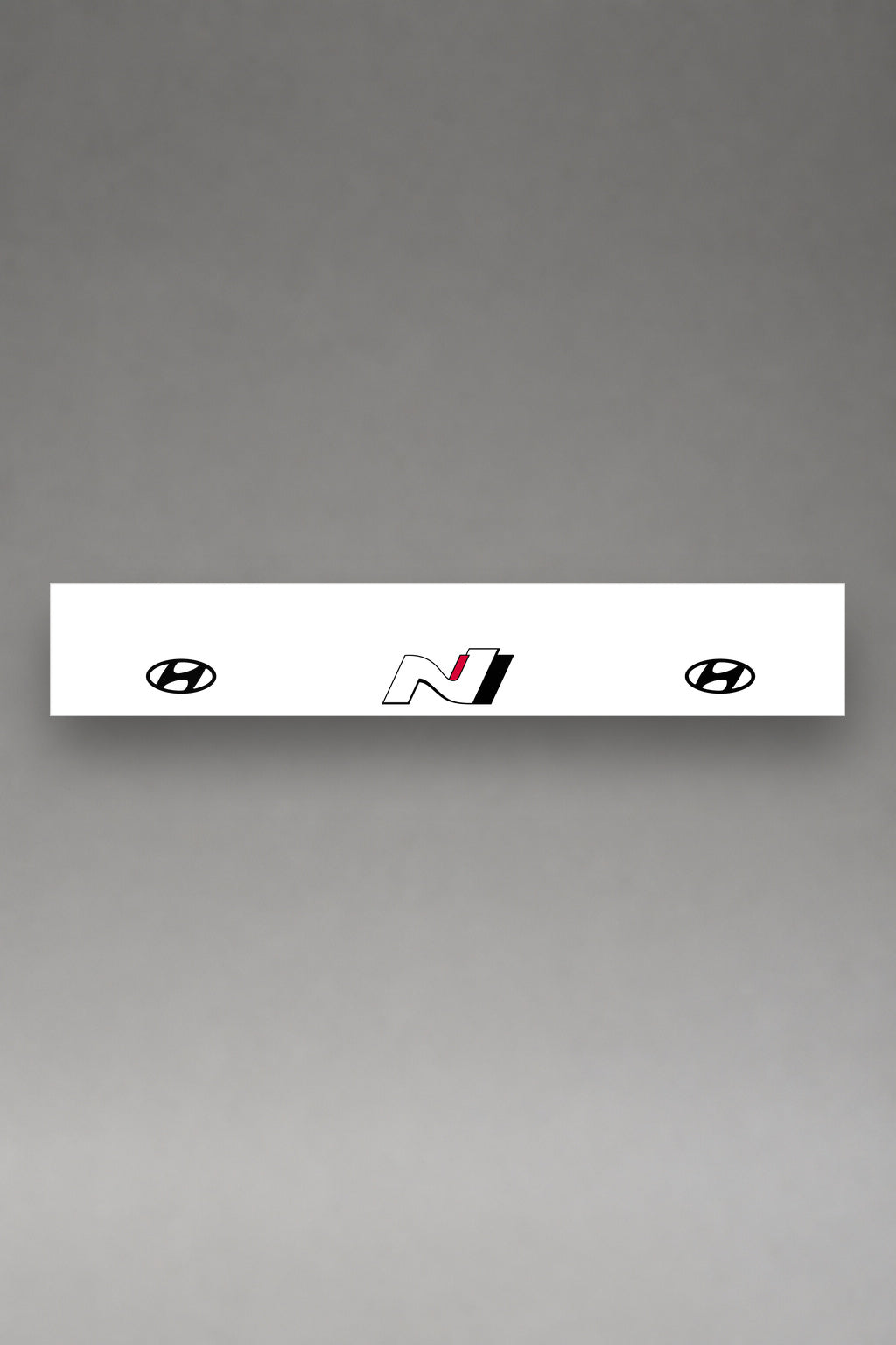 Parasol de vinilo Hyundai N Performance · Logo N Central Simétrico, la tira entera de 150 x 25 cm vista de frente, de MOA-Grafics.