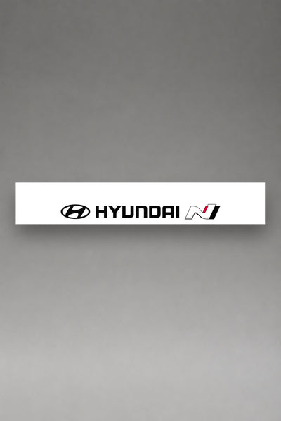 Parasol de vinilo Hyundai N Performance · Composición Triple H N, la tira entera de 150 x 25 cm vista de frente, de MOA-Grafics.