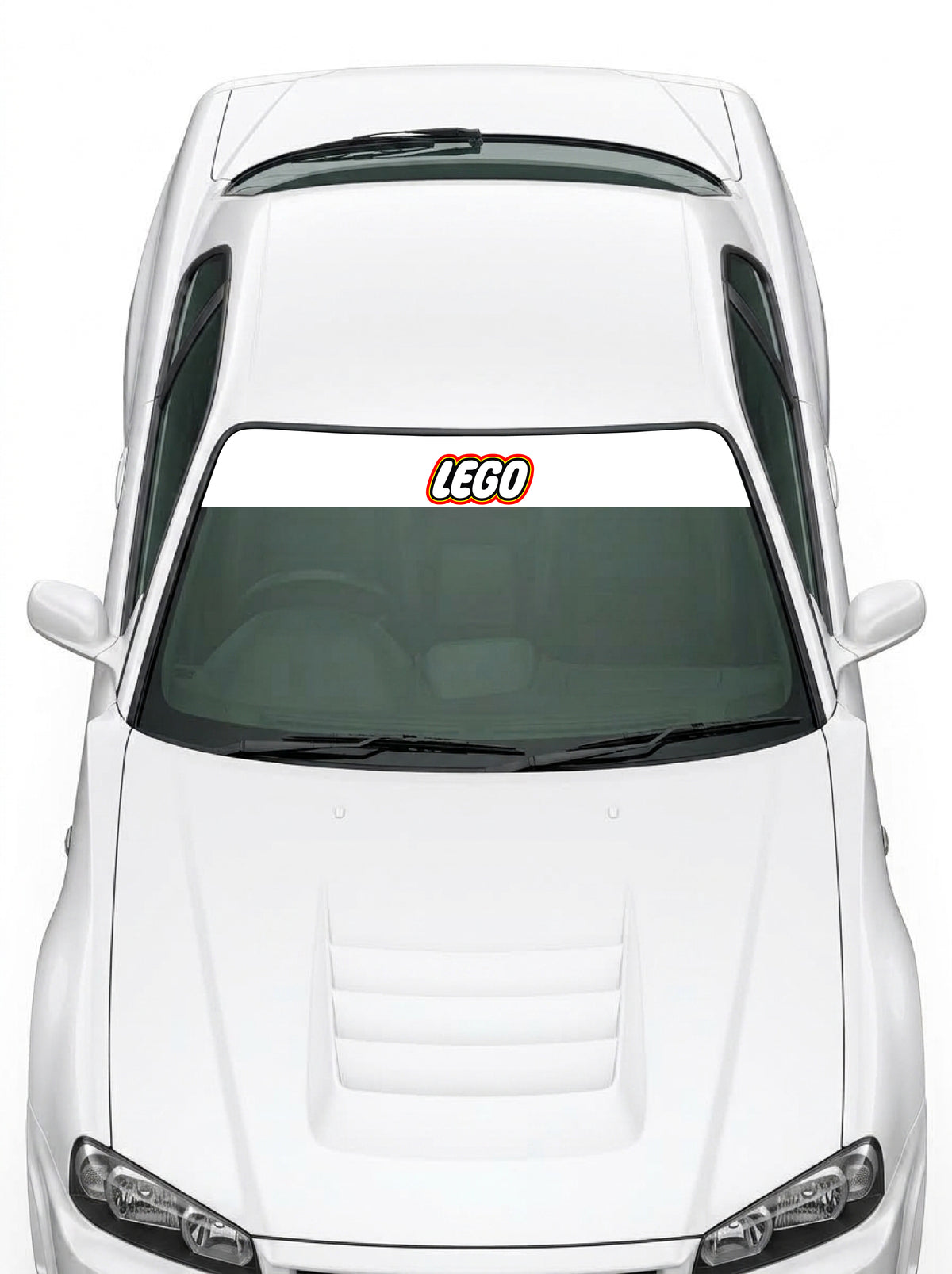 Coche con el parasol de vinilo LEGO blanco con el logotipo clásico de LEGO centrado instalado en el parabrisas