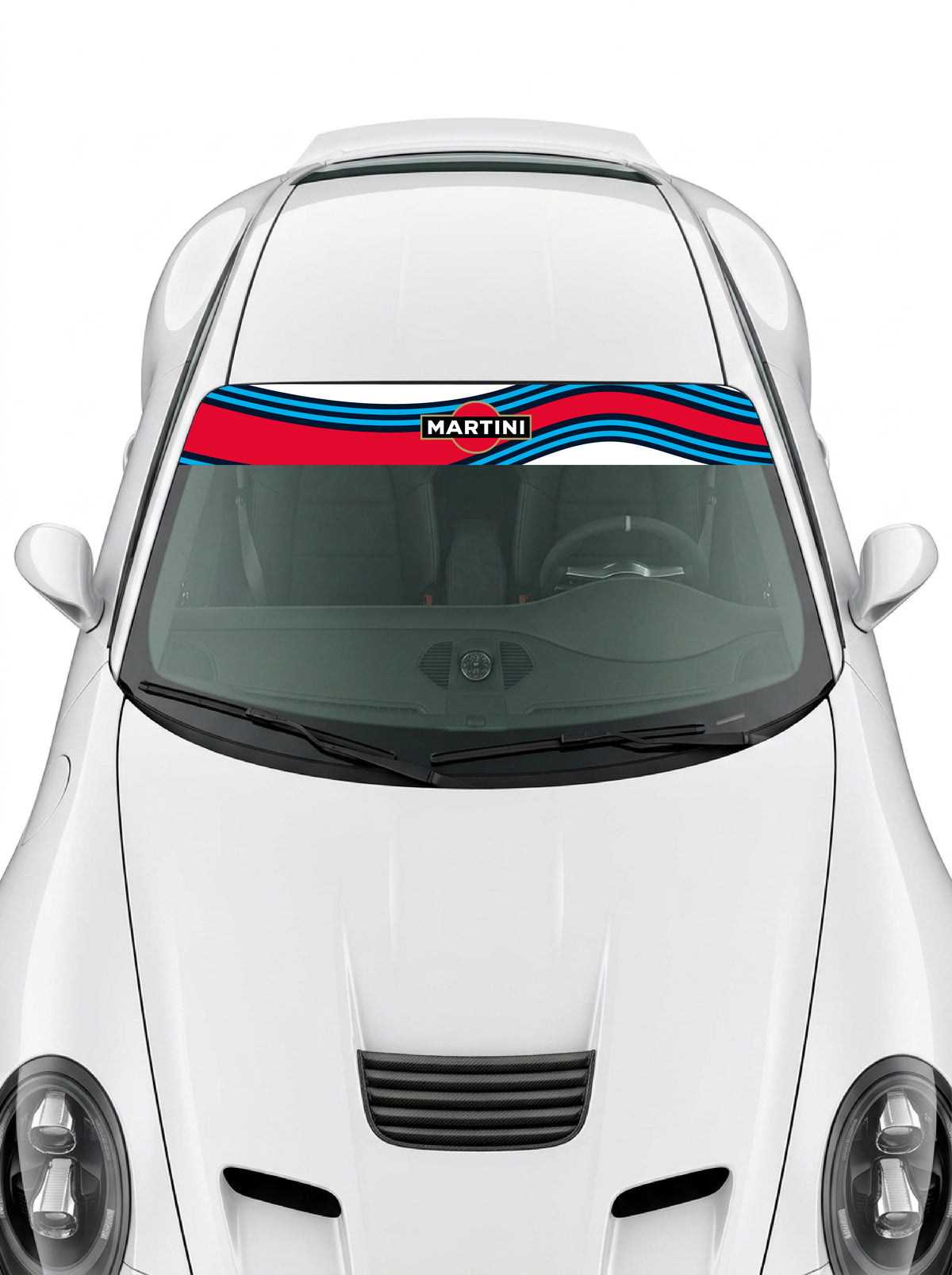 Coche con el parasol de vinilo Martini Racing con la franja roja ancha y las lineas azules onduladas y el logo Martini centrado instalado en el parabrisas