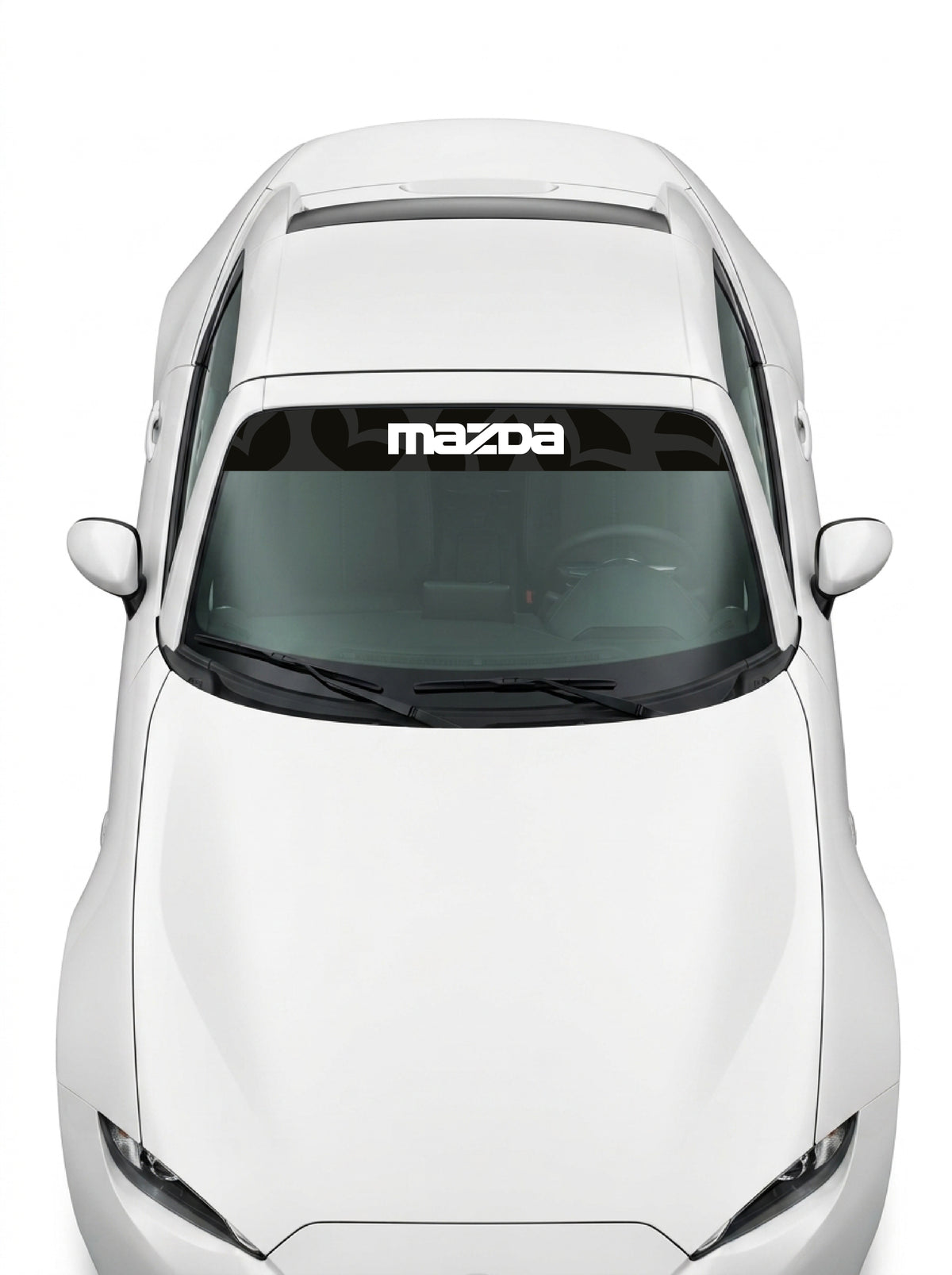 Coche con el parasol de vinilo Mazda negro con un patron de emblemas Mazda y el lettering MAZDA en blanco instalado en el parabrisas