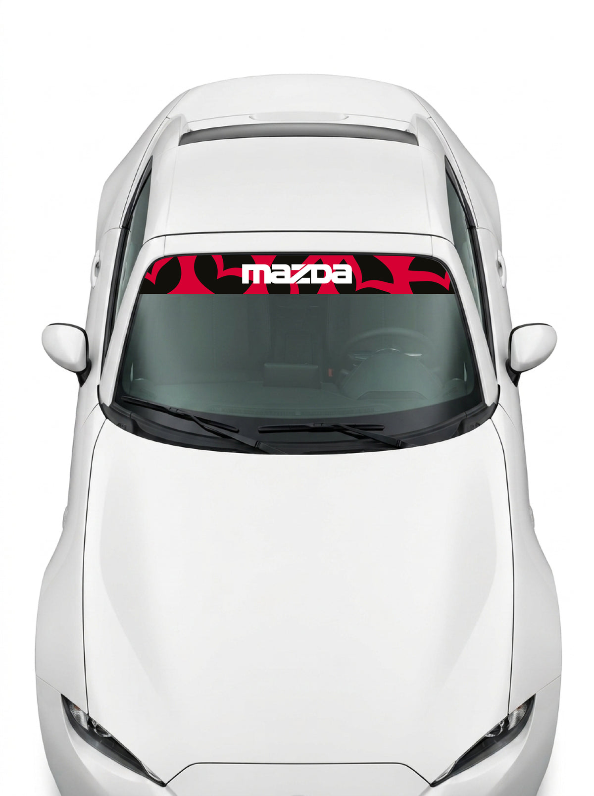 Coche con el parasol de vinilo Mazda con un patron de emblemas Mazda en rojo y el lettering MAZDA en blanco instalado en el parabrisas