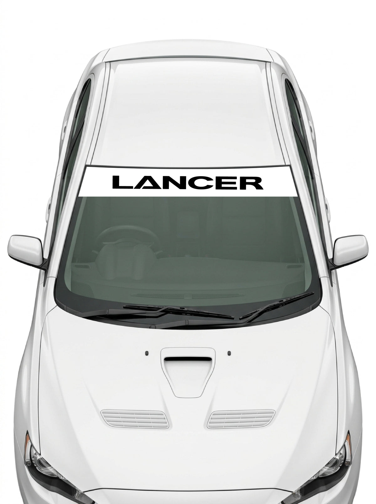 Coche con el parasol de vinilo Mitsubishi Lancer blanco con el lettering LANCER en negro instalado en el parabrisas