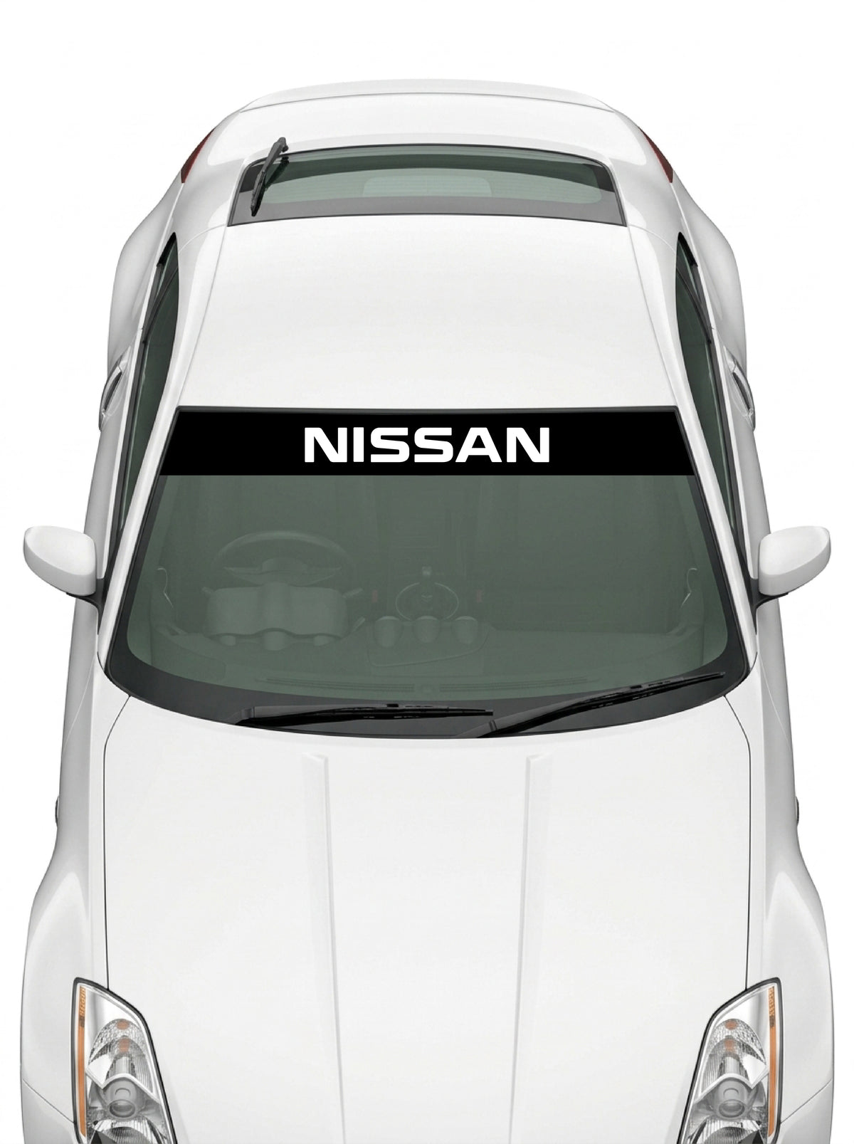 Coche con el parasol de vinilo Nissan negro con el lettering NISSAN en blanco instalado en el parabrisas