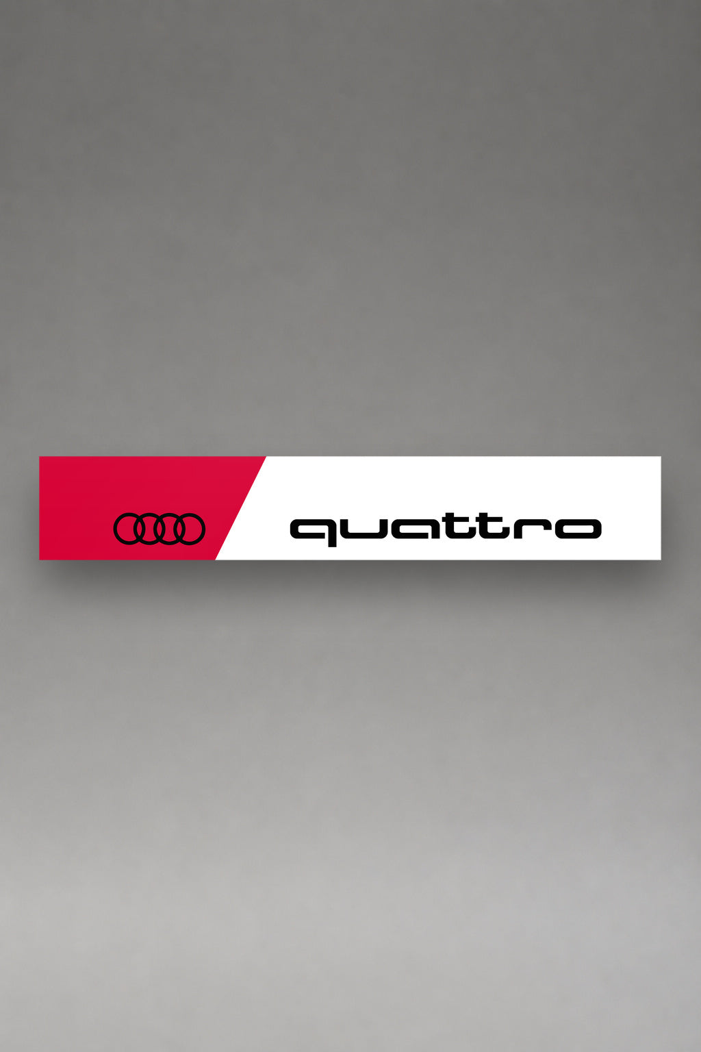 Parasol de vinilo Audi Quattro blanco con la banda roja, los cuatro anillos y el lettering quattro en negro, la tira entera de 150 x 25 cm vista de frente, de MOA-Grafics.