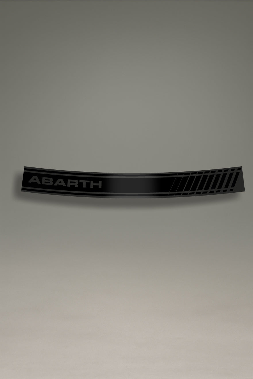 Parasol de vinilo negro con el logo 'Abarth' y franjas laterales en gris oscuro. Un accesorio de diseño sobrio y deportivo de MOA-Grafics para proteger y personalizar el parabrisas de vehículos Fiat.