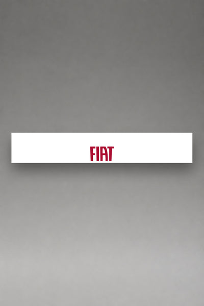 Parasol de vinilo Fiat blanco con el lettering FIAT en rojo, la tira entera de 150 x 25 cm vista de frente, de MOA-Grafics.