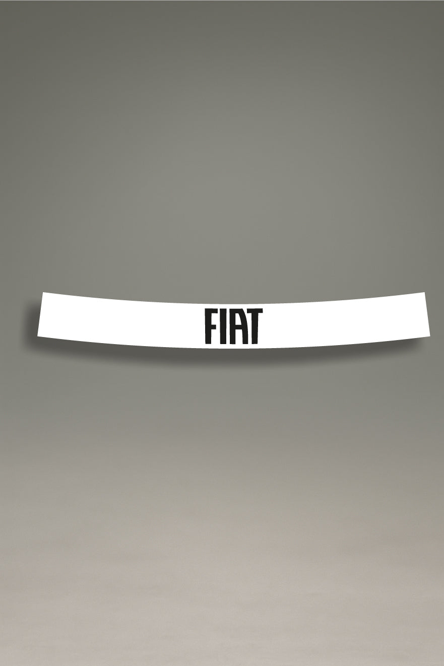 Parasol de vinilo blanco con el logotipo moderno de Fiat en negro. Un accesorio de personalización de MOA-Grafics para proteger el interior de tu coche.

