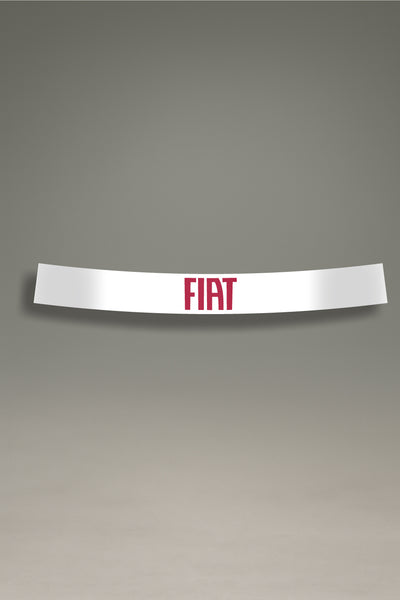 Parasol de vinilo blanco con el logotipo moderno de Fiat en rojo. Un accesorio de estilo deportivo de MOA-Grafics para personalizar tu vehículo y protegerlo de los rayos UV.