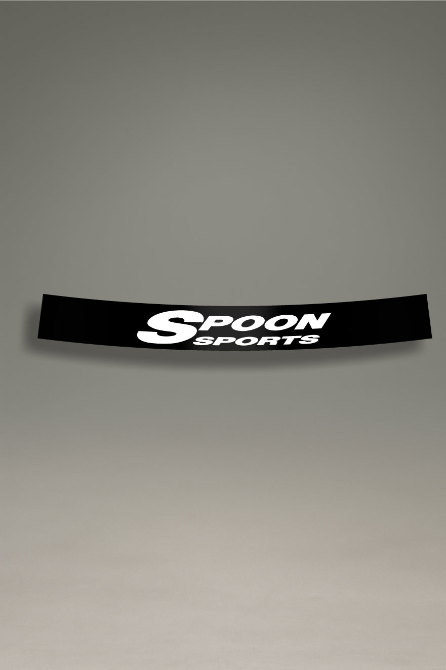 Parasol de vinilo negro con el logotipo de Spoon Sports en blanco. Un accesorio de estilo JDM de MOA-Grafics para personalizar y proteger el parabrisas de vehículos Honda.
