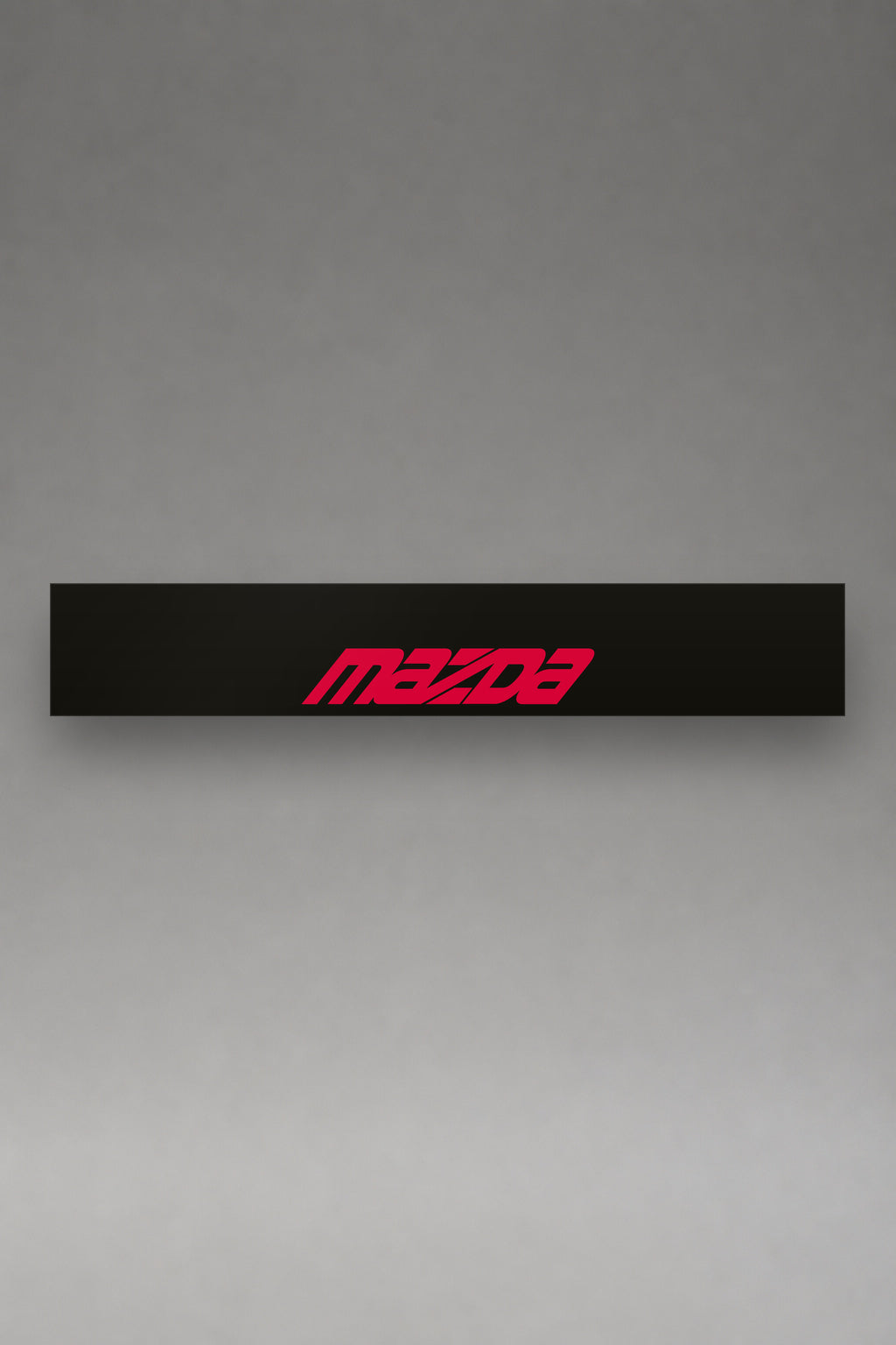 Parasol de vinilo Mazda · Logo Racing Estilizado, la tira entera de 150 x 25 cm vista de frente, de MOA-Grafics.