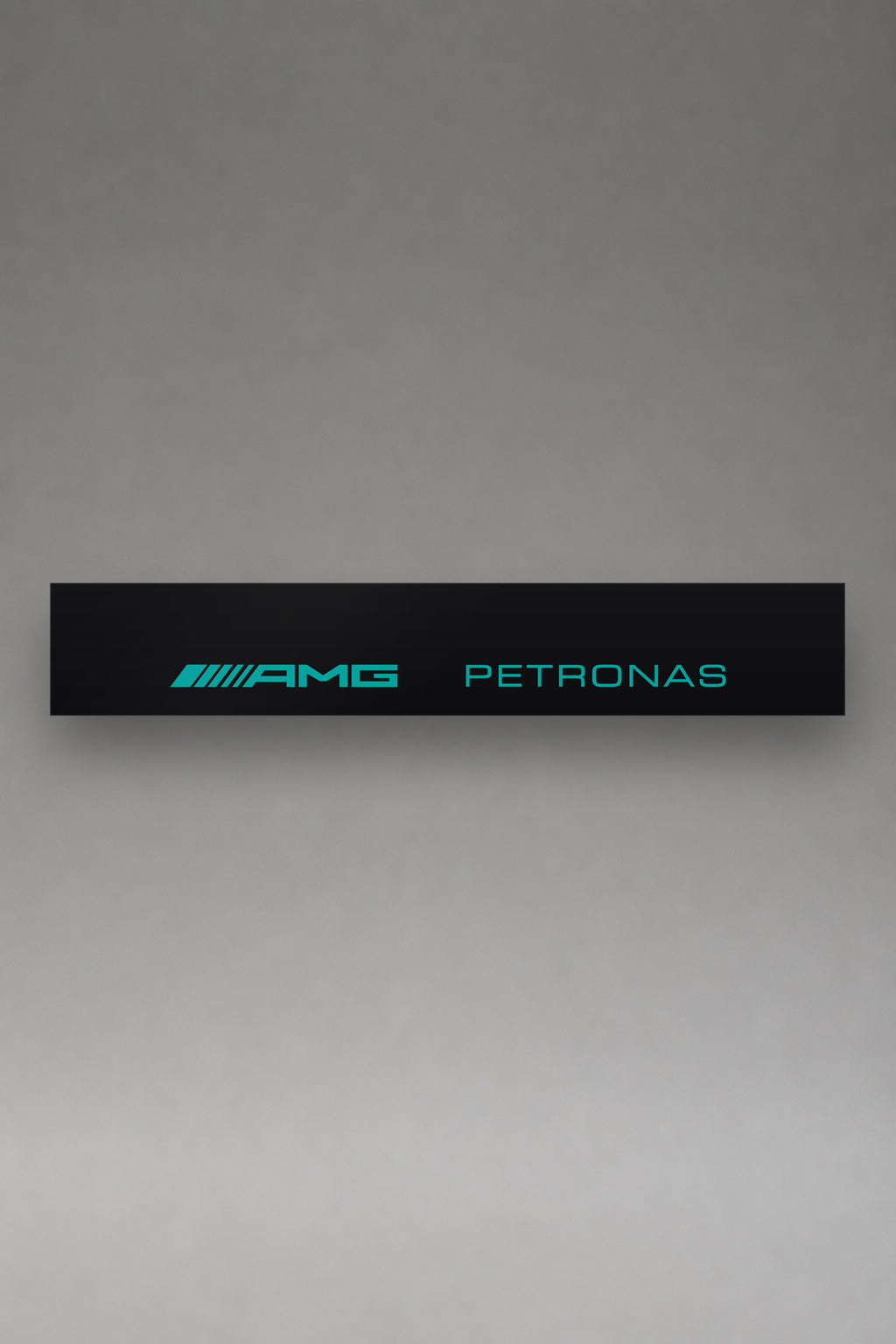 Parasol de vinilo Mercedes-AMG Petronas F1 · Edición Competición, la tira entera de 150 x 25 cm vista de frente, de MOA-Grafics.