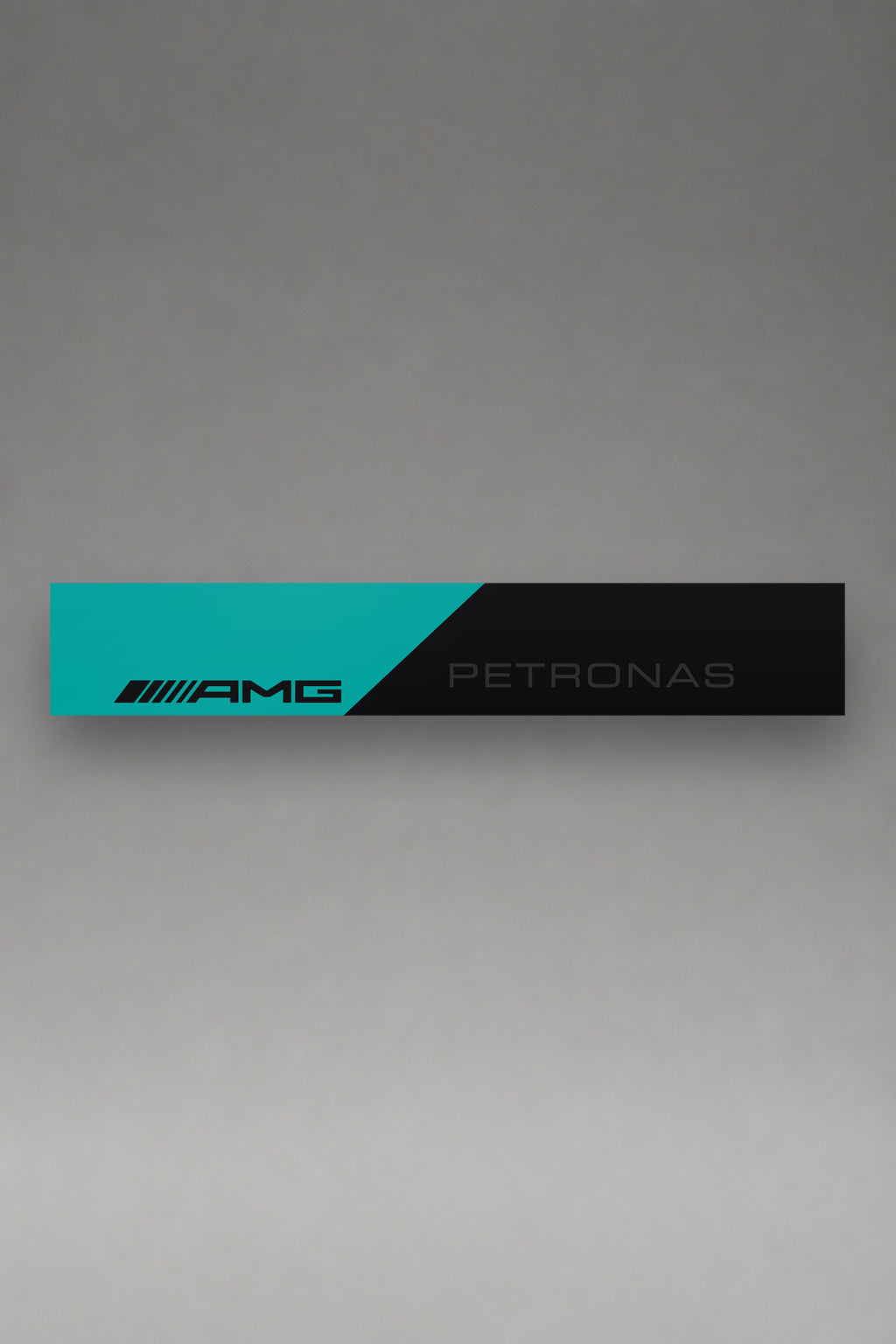 Parasol de vinilo Mercedes-AMG Petronas F1 · Edición Pista, la tira entera de 150 x 25 cm vista de frente, de MOA-Grafics.