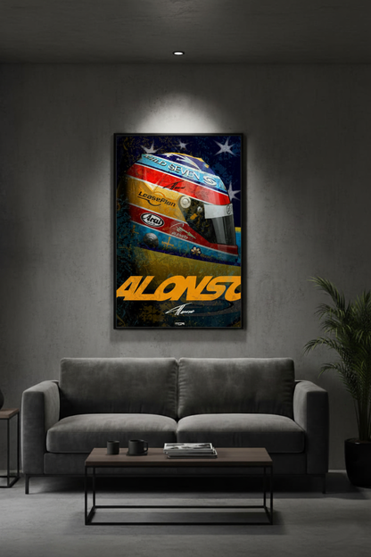 Póster enmarcado del casco de Fernando Alonso V2 en una pared de cemento, una pieza de decoración racing para salones de MOA-Grafics.