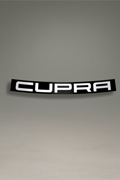 Parasol negro para parabrisas con el logo Cupra en blanco, una pieza de estilo racing para la personalización y tuning de MOA-Grafics.