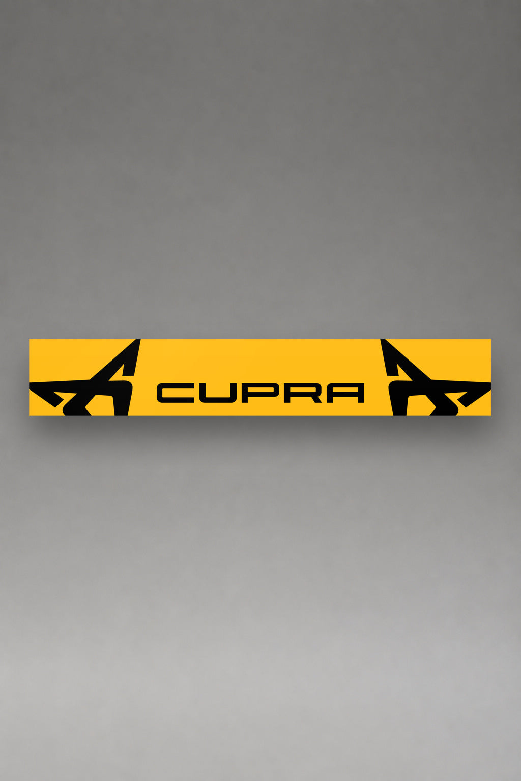 Parasol de vinilo Cupra · Logotipo de la Marca, la tira entera de 150 x 25 cm vista de frente, de MOA-Grafics.