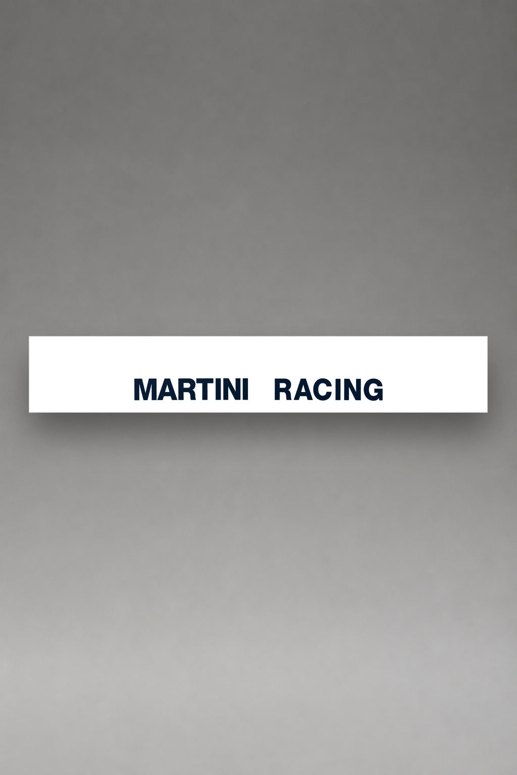 Parasol de vinilo Martini Racing · Tipografía Racing, la tira entera de 150 x 25 cm vista de frente, de MOA-Grafics.