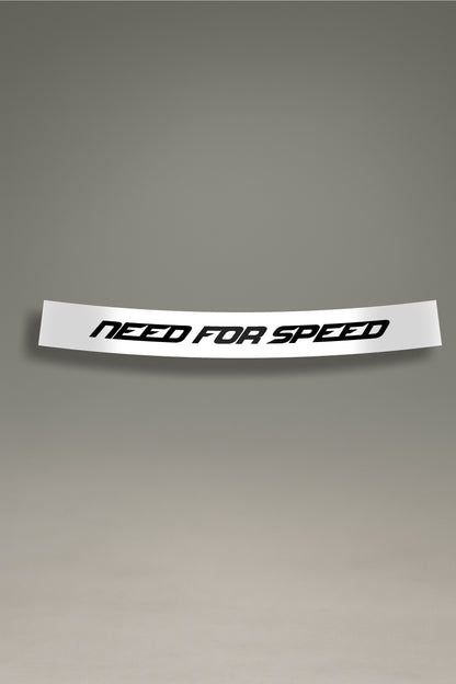 Parasol blanco para parabrisas con logo Need For Speed en negro, estilo racing para personalización y tuning de MOA-Grafics.