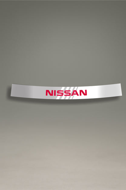Parasol blanco para parabrisas con logo Nissan y franjas grises, estilo JDM para personalización y tuning de MOA-Grafics.