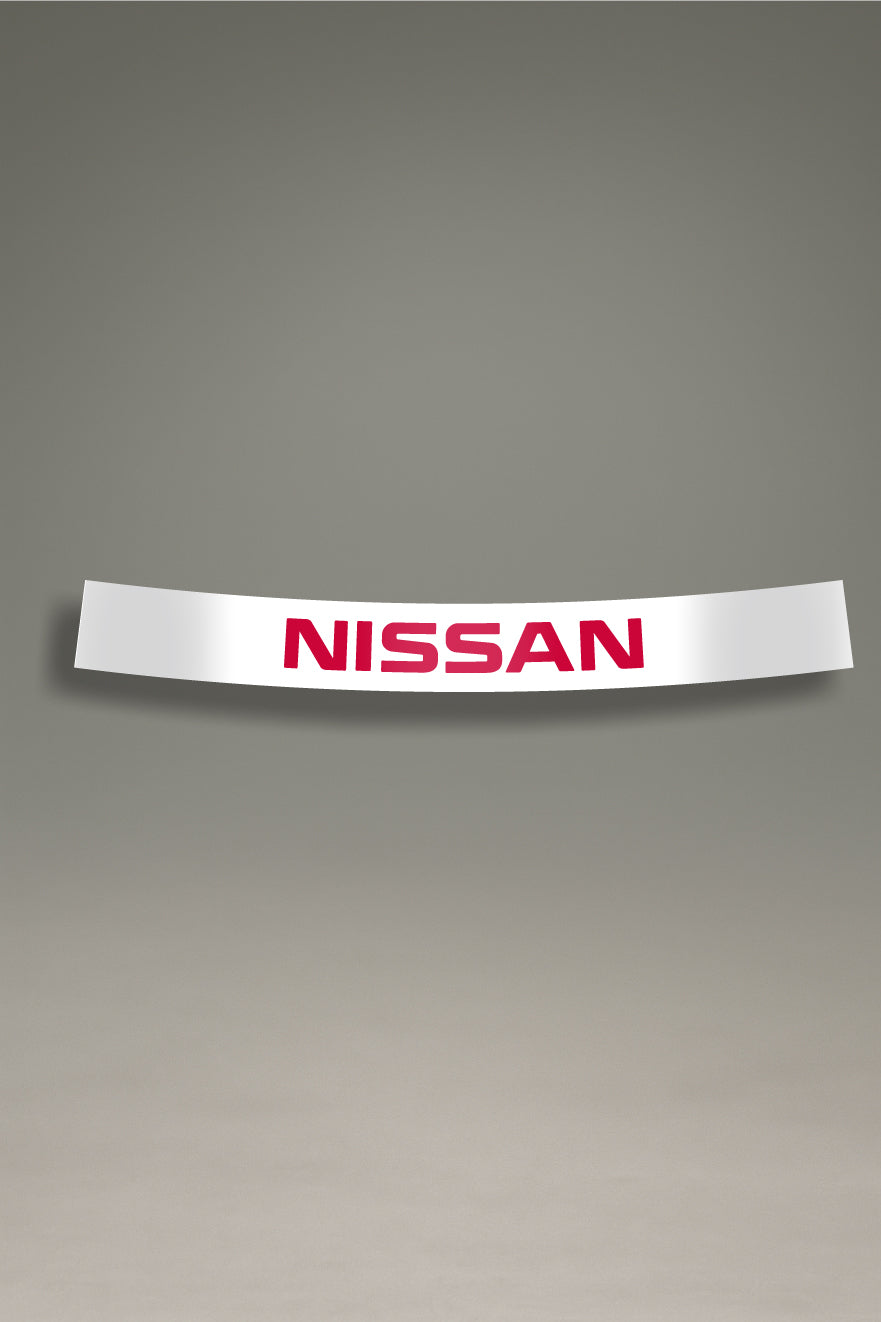 Parasol blanco para parabrisas con el logo de Nissan en rojo, estilo JDM para personalización y tuning de MOA-Grafics.