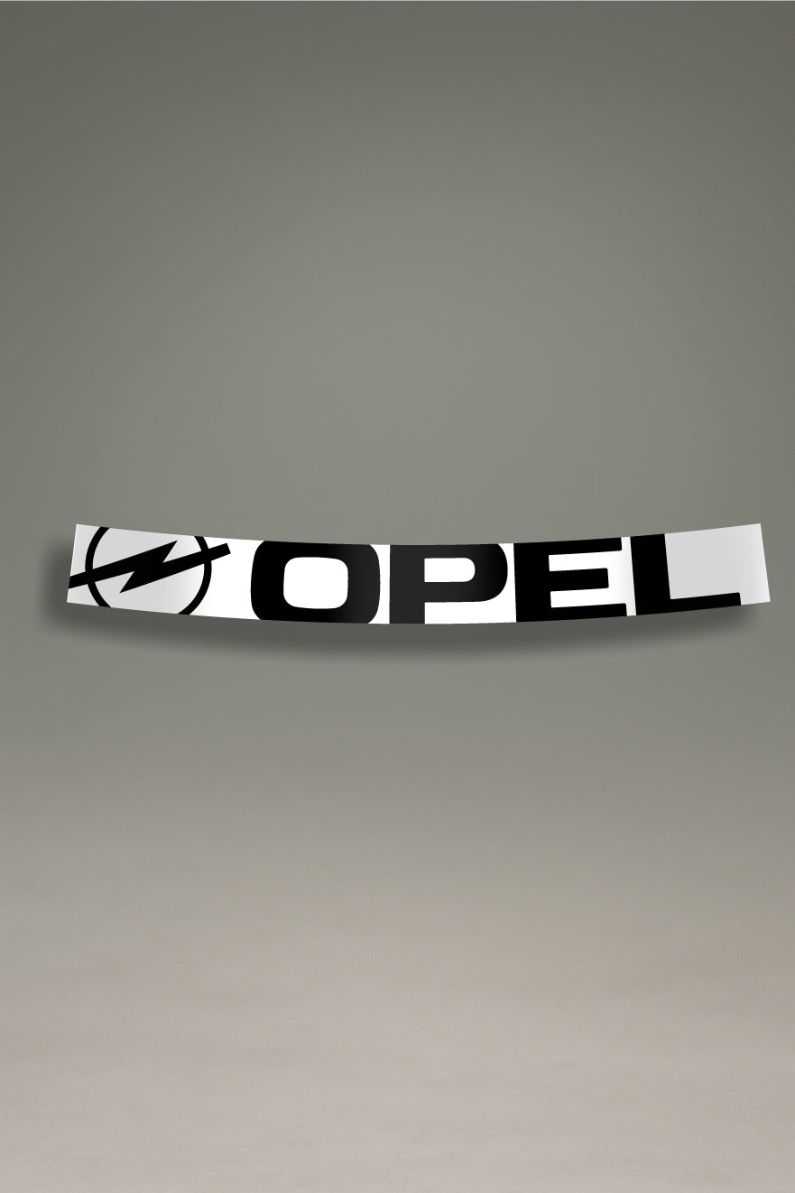 Vinilo parasol blanco para parabrisas con el logo de Opel en negro, un diseño de estilo retro para personalización de coches de MOA-Grafics.