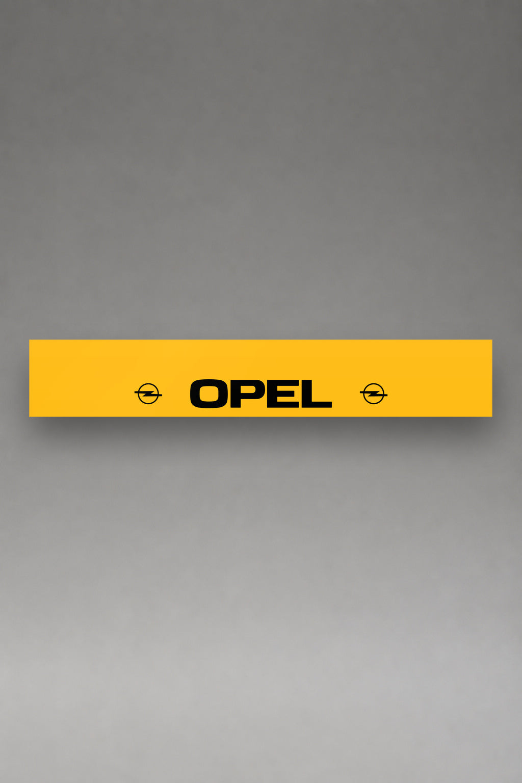 Parasol de vinilo Opel · Logo Blitz y Lettering Institucional, la tira entera de 150 x 25 cm vista de frente, de MOA-Grafics.