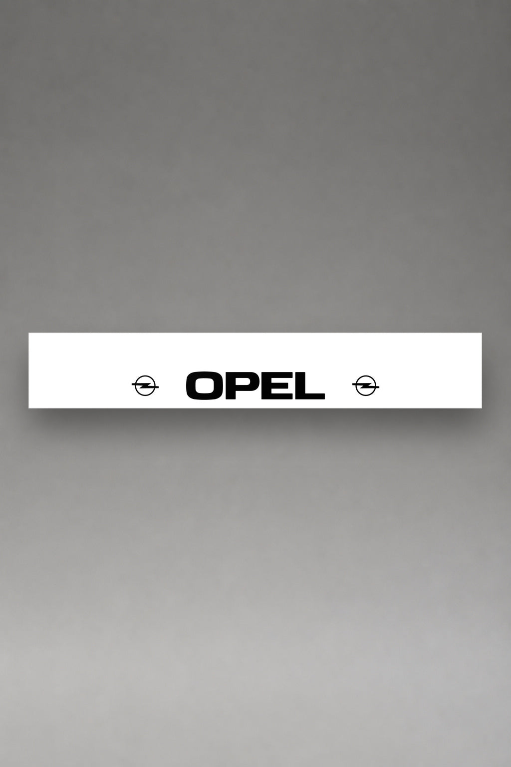 Parasol de vinilo Opel · Logo Blitz y Lettering Institucional, la tira entera de 150 x 25 cm vista de frente, de MOA-Grafics.