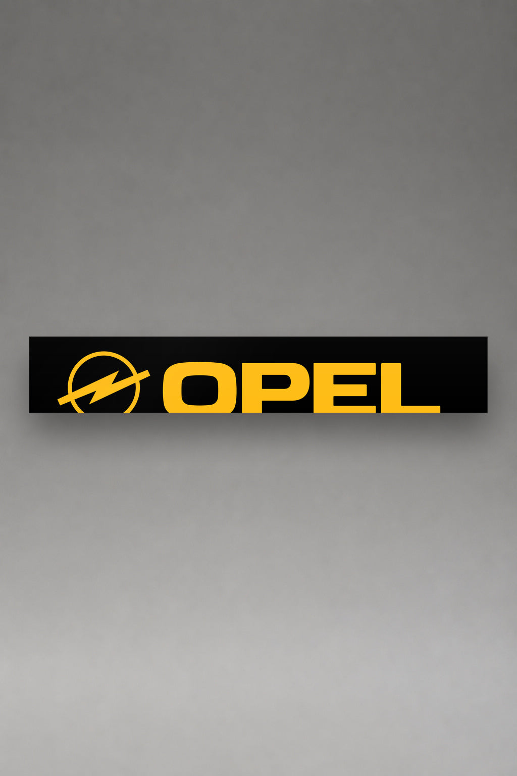 Parasol de vinilo Opel · Lettering Inclinado Dinámico, la tira entera de 150 x 25 cm vista de frente, de MOA-Grafics.