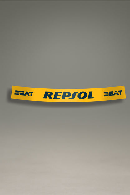 Vinilo parasol amarillo para parabrisas con los logos de SEAT y Repsol, un diseño de estilo racing para tuning de coches de MOA-Grafics.